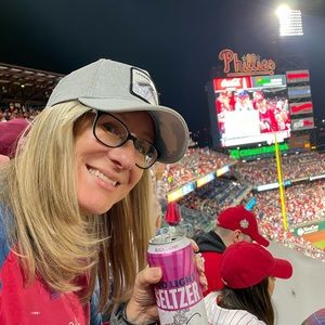 Meet your Posher, Sindy